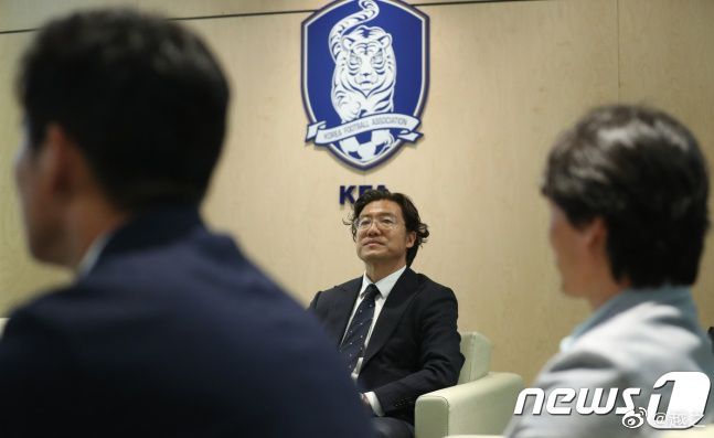 精品久久一